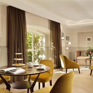 Bed and breakfast Margutta 54 Luxury